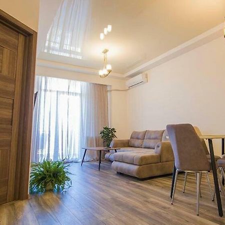 Tikas Home Апартаменты Tbilissi Extérieur photo